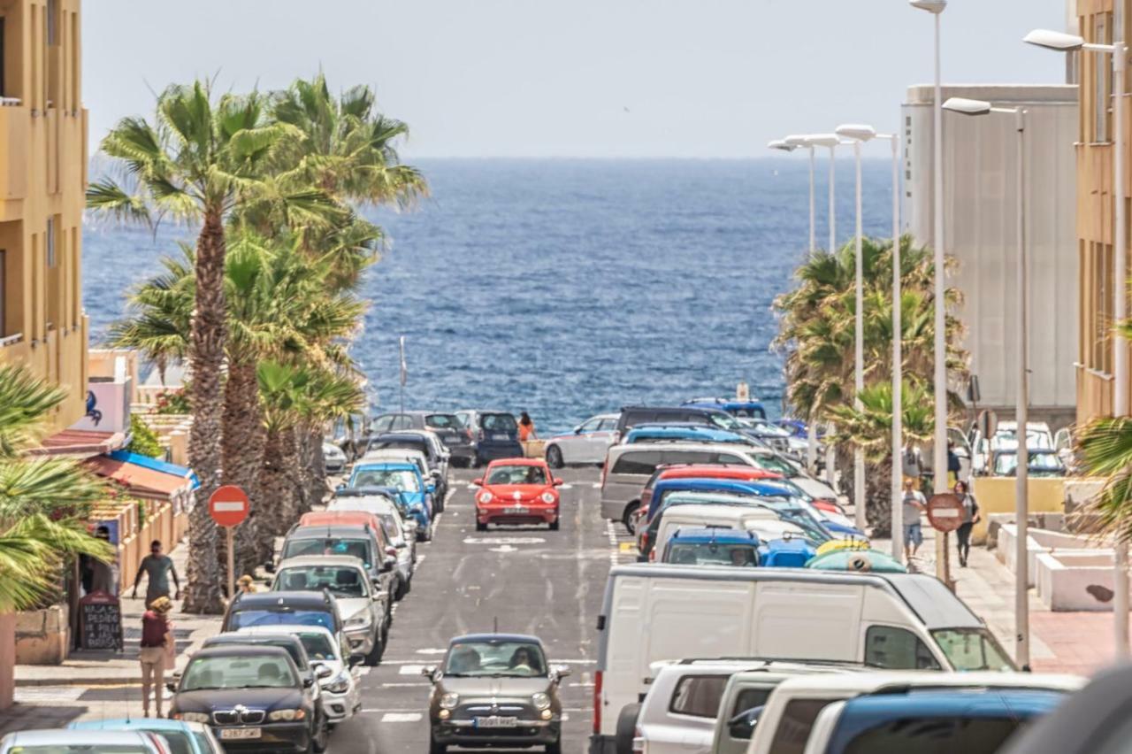 Riazor, El Medano Beach Apartment Екстериор снимка
