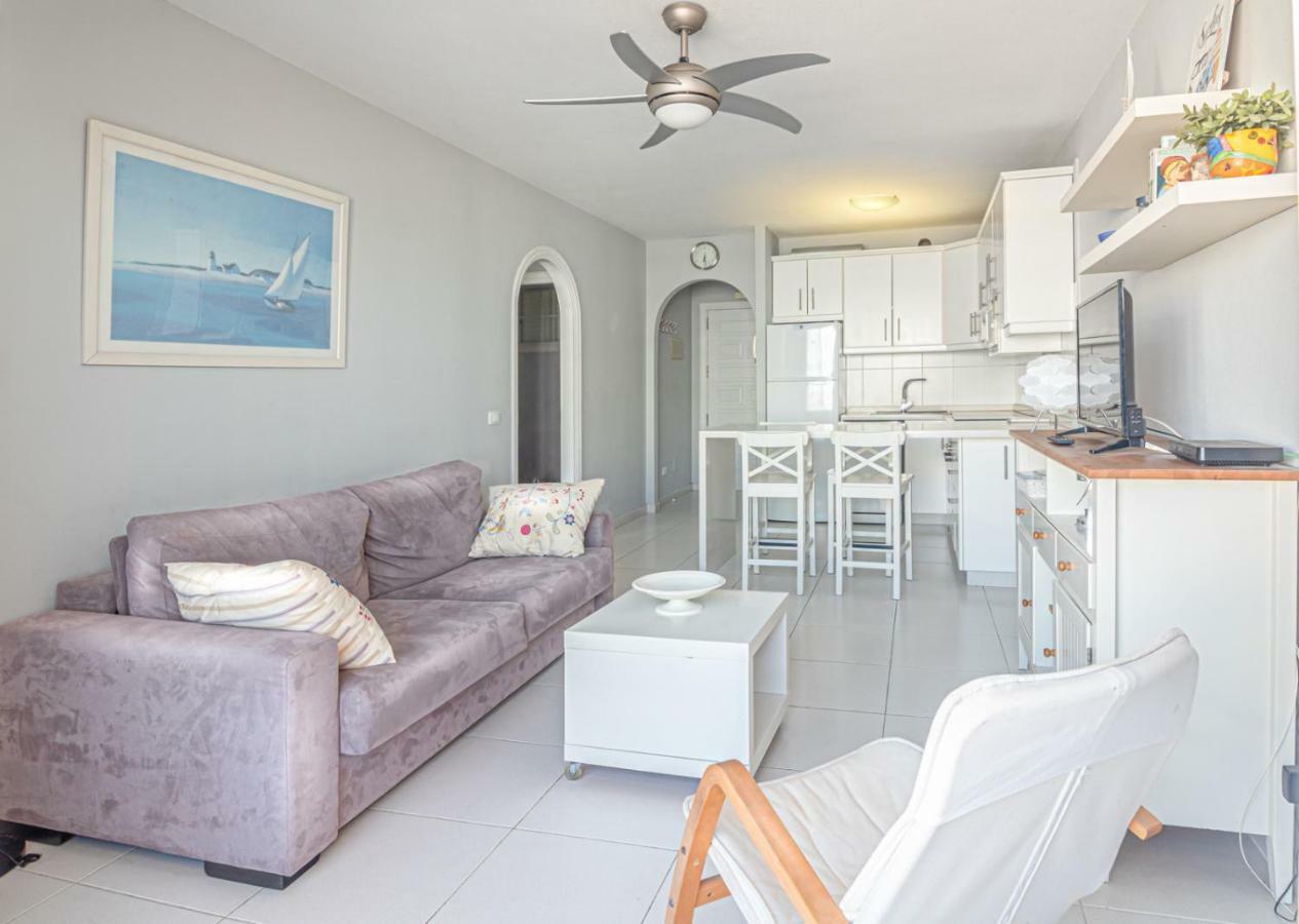 Riazor, El Medano Beach Apartment Екстериор снимка