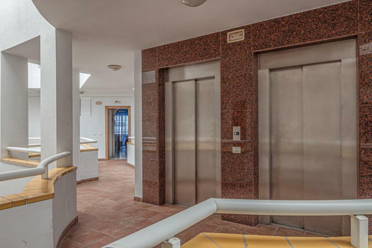 Riazor, El Medano Beach Apartment Екстериор снимка